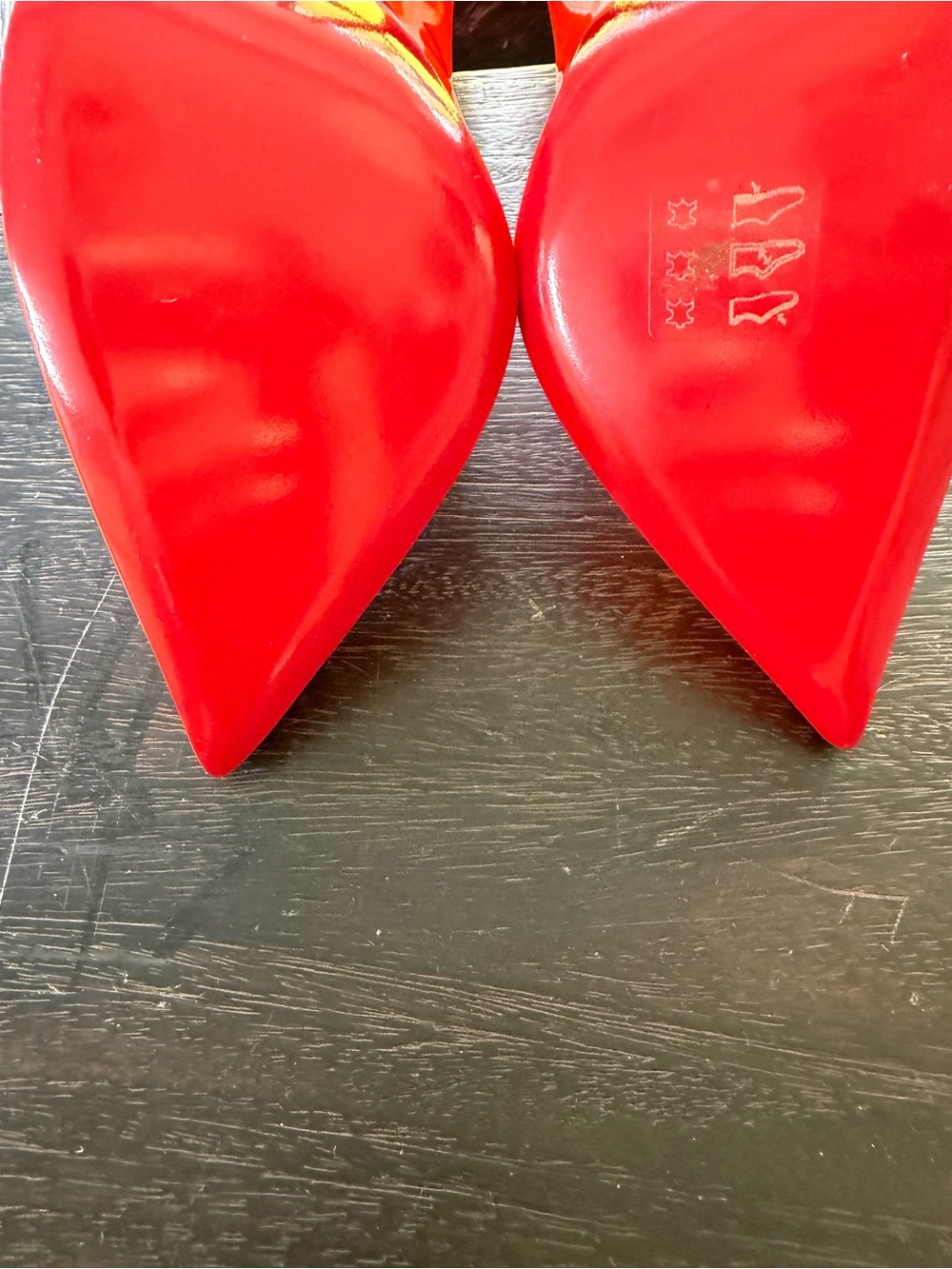 Christian Louboutin Hot Chick 100 Neon Orange Patent Pumps Heels New size 39/9 - Picture 8 of 11